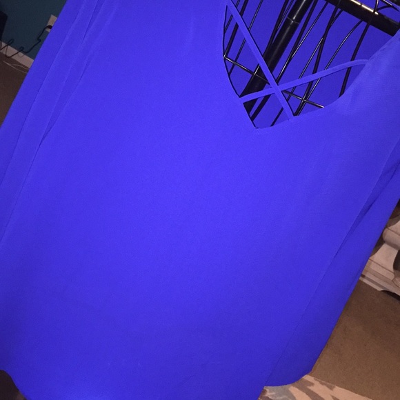 Blouse - Picture 2 of 5